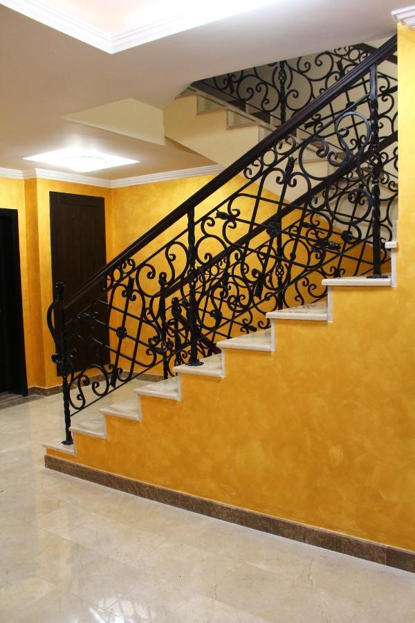 Exceptional Accommodation Čačak Esterno foto