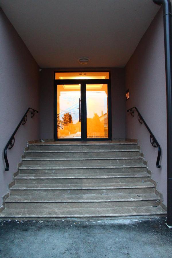 Exceptional Accommodation Čačak Esterno foto